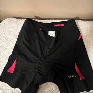 Terry 6” inseam Black & Pink Cycling Shorts, size M